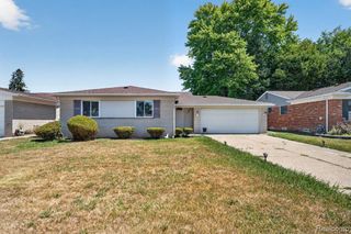 693 Hamlet Road, Auburn Hills, MI 48326