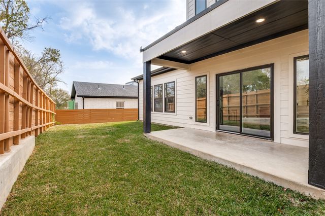 1409 Doyle Avenue, Dallas, TX 75203