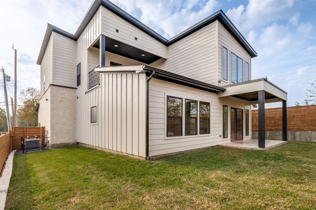 1409 Doyle Avenue, Dallas, TX 75203