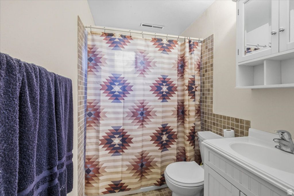 Image 14 of property listing at 288 N 100 E, Millville, UT 84326
