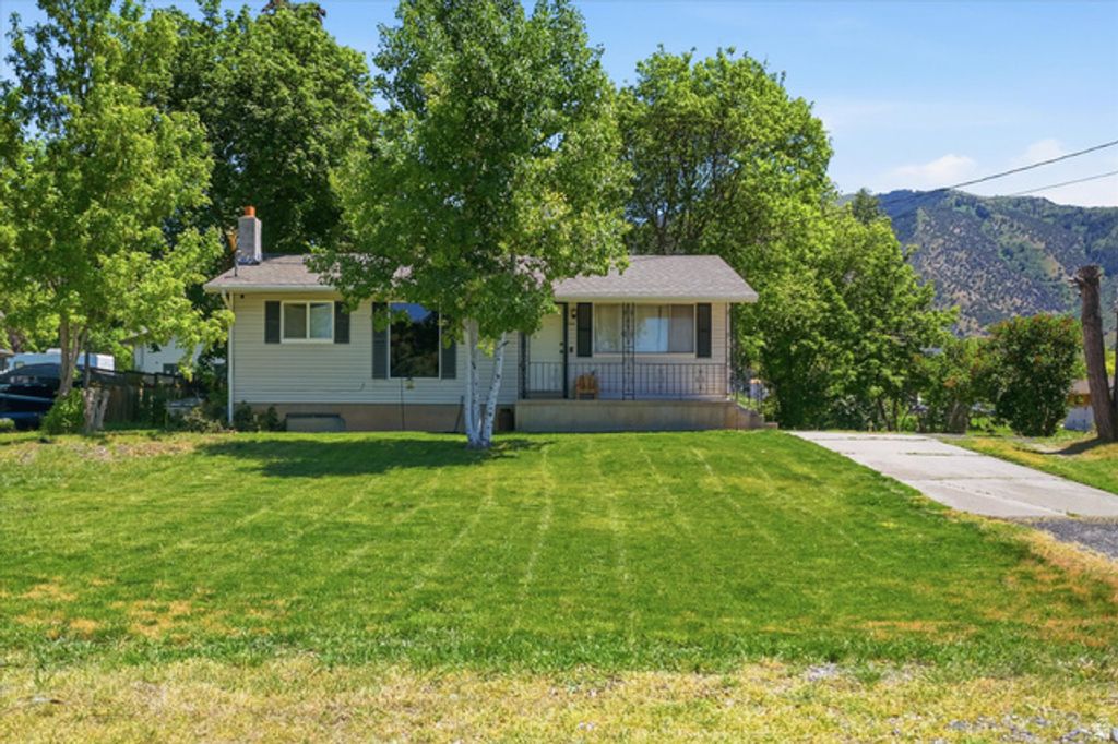 Image 19 of property listing at 288 N 100 E, Millville, UT 84326