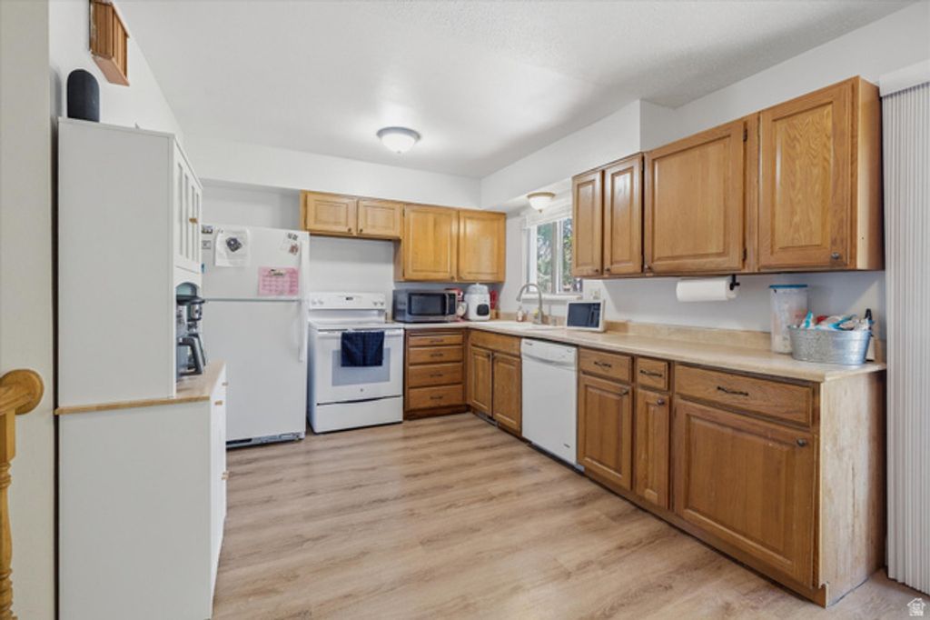 Image 5 of property listing at 288 N 100 E, Millville, UT 84326