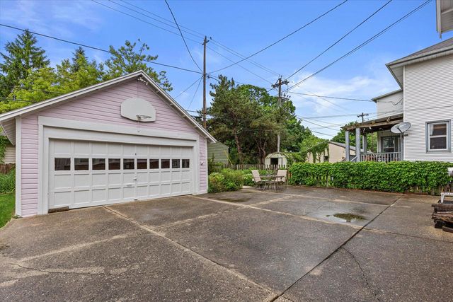 4069 N Prospect AVENUE, Shorewood, WI 53211