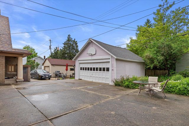 4069 N Prospect AVENUE, Shorewood, WI 53211
