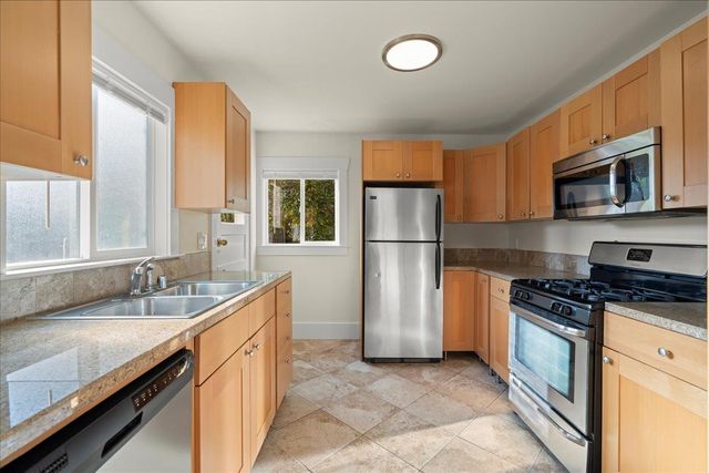 262 Hawthorne Avenue, Palo Alto, CA 94301