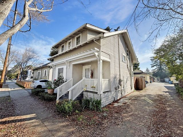 262 Hawthorne Avenue, Palo Alto, CA 94301