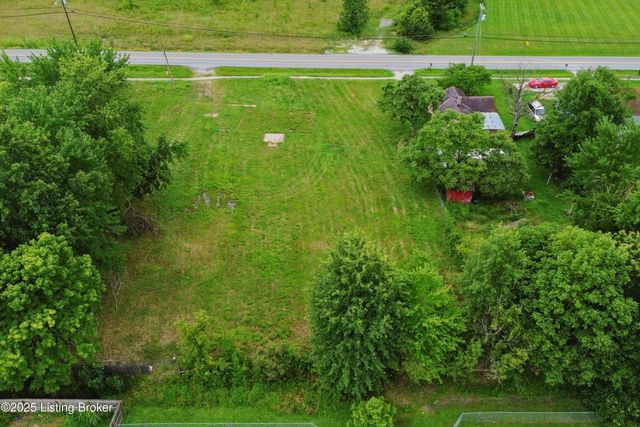 962 W Blue Lick Rd, Shepherdsville, KY 40165