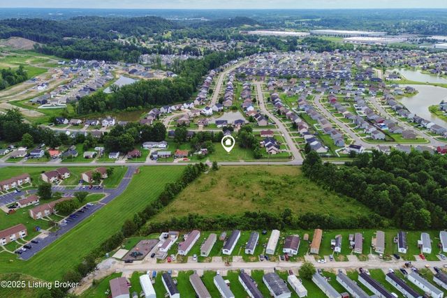 962 W Blue Lick Rd, Shepherdsville, KY 40165