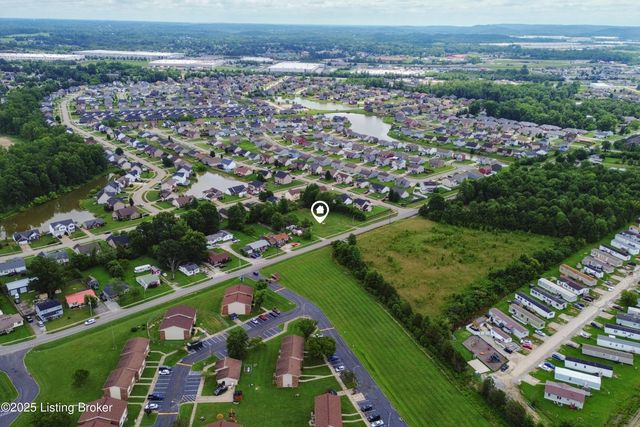 962 W Blue Lick Rd, Shepherdsville, KY 40165