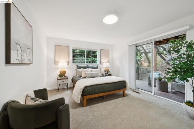 5250 Leona Street, Oakland, CA 94619