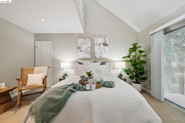 5250 Leona Street, Oakland, CA 94619