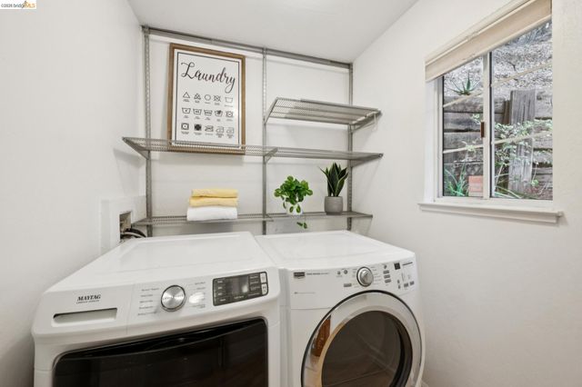 5250 Leona Street, Oakland, CA 94619