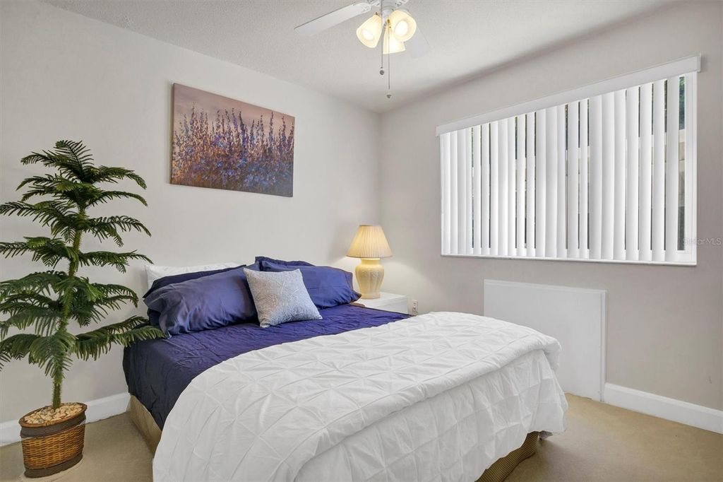 Image 15 of property listing at 1600 W LAKE PARKER DRIVE D5, Lakeland, FL 33805