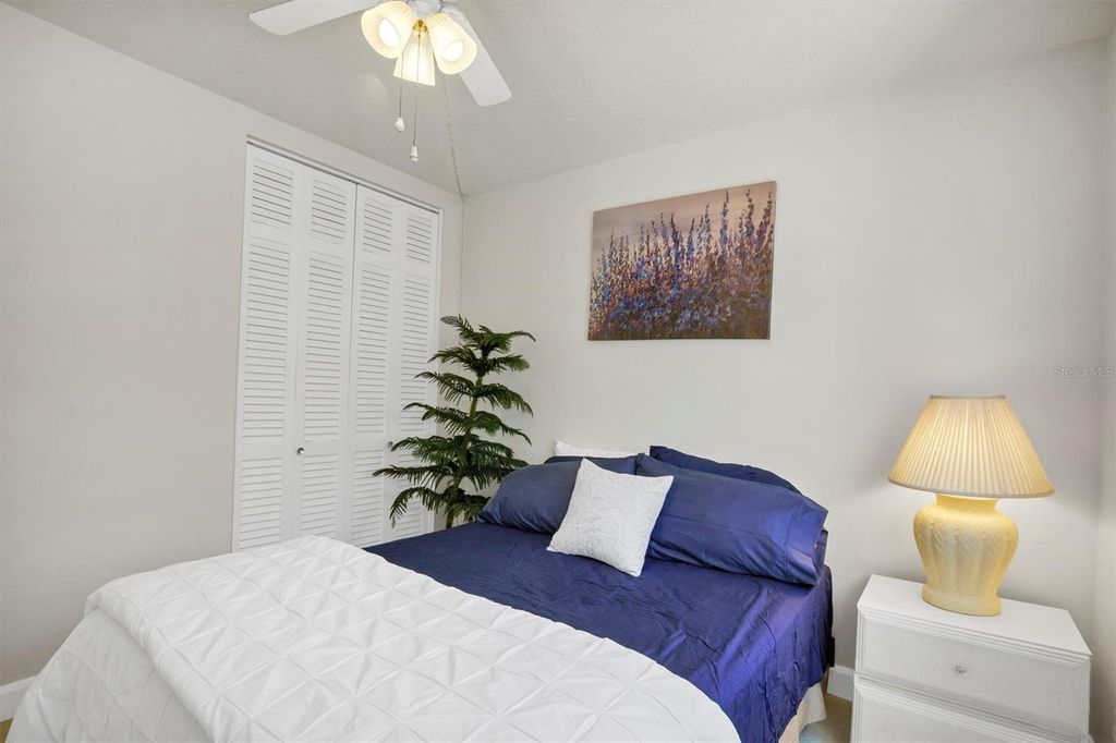 Image 16 of property listing at 1600 W LAKE PARKER DRIVE D5, Lakeland, FL 33805