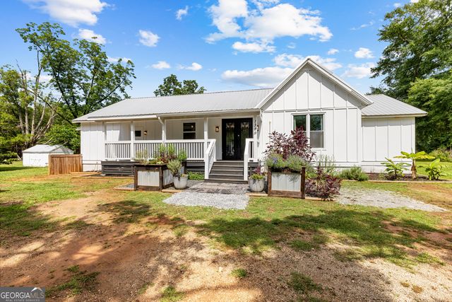 1329 Standing Rock Road, Senoia, GA 30276