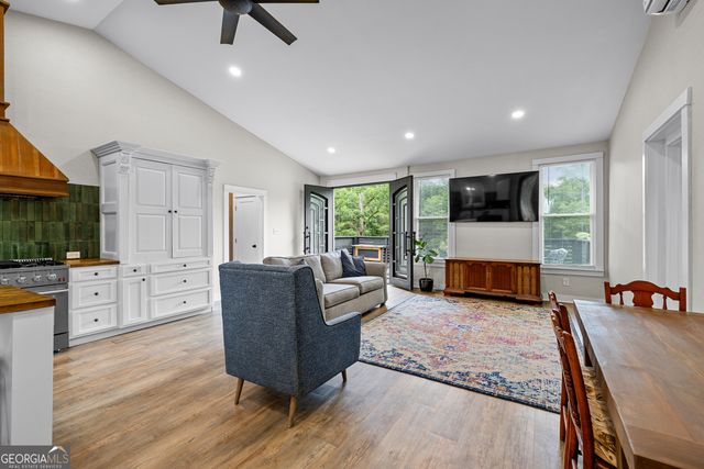 1329 Standing Rock Road, Senoia, GA 30276