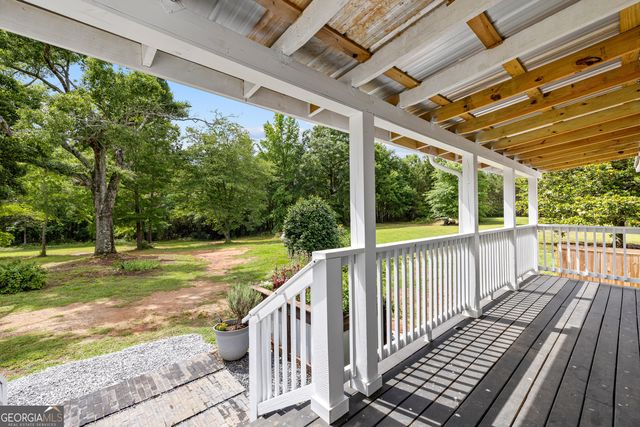 1329 Standing Rock Road, Senoia, GA 30276