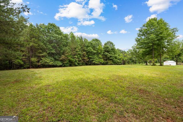 1329 Standing Rock Road, Senoia, GA 30276