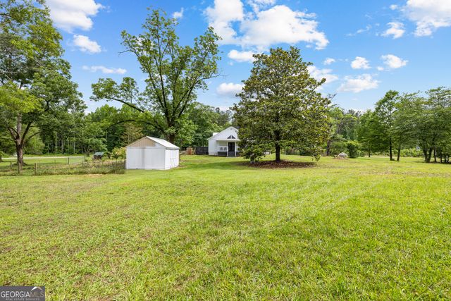 1329 Standing Rock Road, Senoia, GA 30276