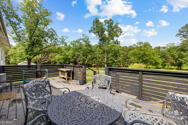 1329 Standing Rock Road, Senoia, GA 30276