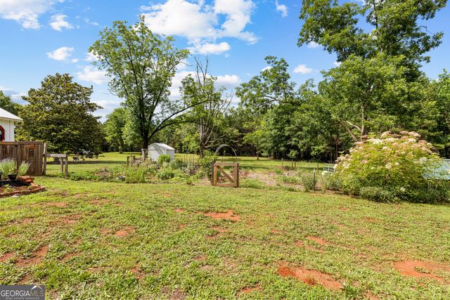 1329 Standing Rock Road, Senoia, GA 30276