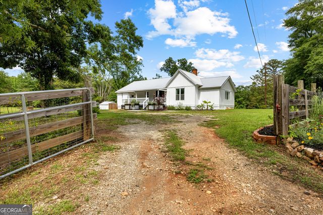 1329 Standing Rock Road, Senoia, GA 30276