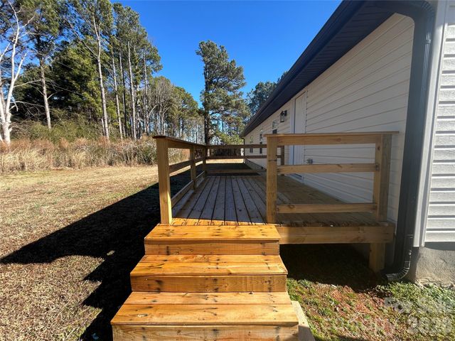 6205 Richburg Road, Great Falls, SC 29055