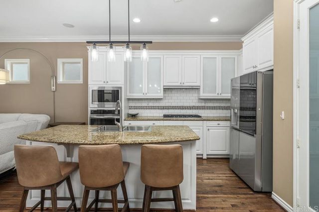 2882 W Porter Road, San Diego, CA 92106