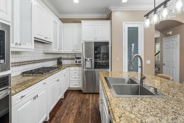 2882 W Porter Road, San Diego, CA 92106