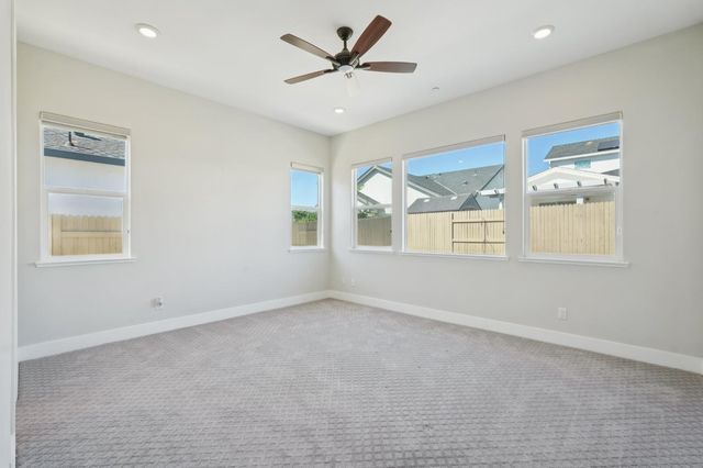 9048 Whitefish Way, Roseville, CA 95747