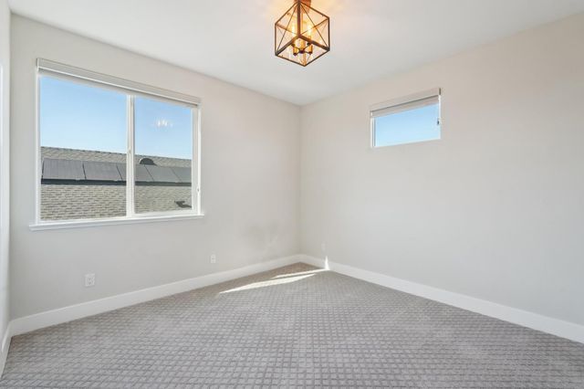 9048 Whitefish Way, Roseville, CA 95747