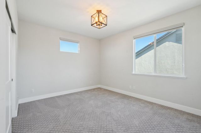 9048 Whitefish Way, Roseville, CA 95747