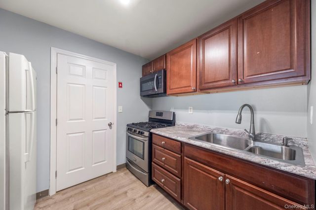 238 Concord Lane, Middletown, NY 10940