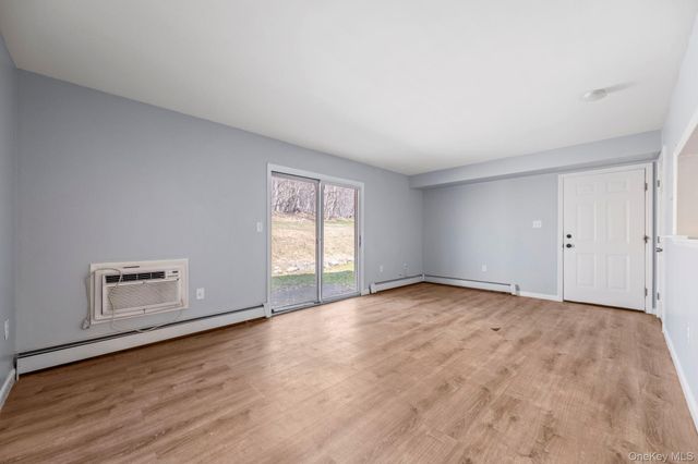 238 Concord Lane, Middletown, NY 10940