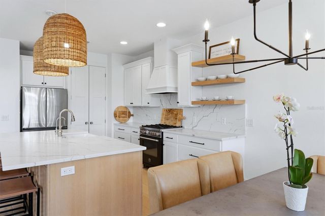 5732 LIATRIS CIRCLE, Sarasota, FL 34238