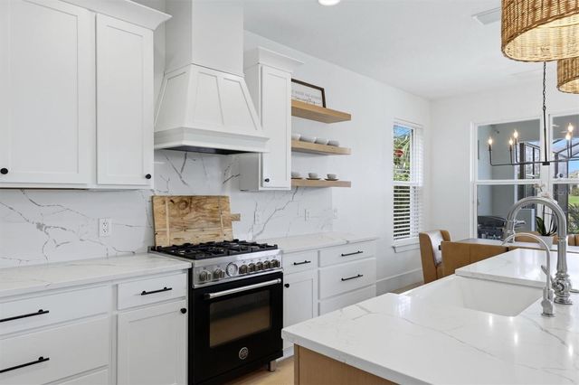 5732 LIATRIS CIRCLE, Sarasota, FL 34238