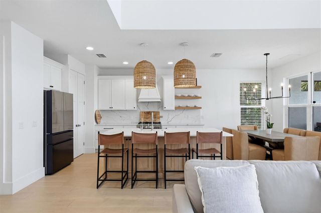 5732 LIATRIS CIRCLE, Sarasota, FL 34238