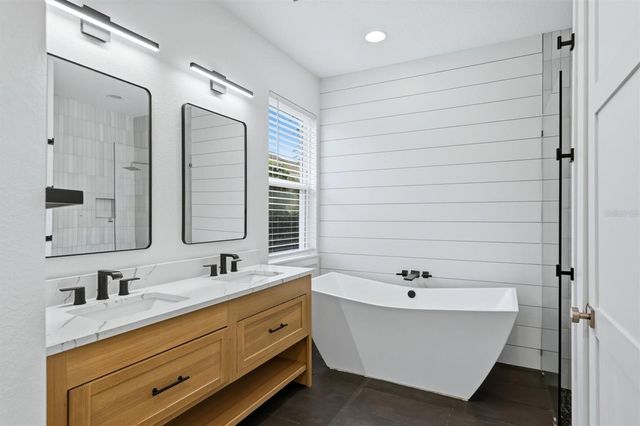 5732 LIATRIS CIRCLE, Sarasota, FL 34238