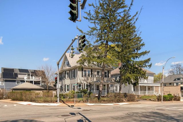 206 N Beacon St 206, Watertown, MA 02472