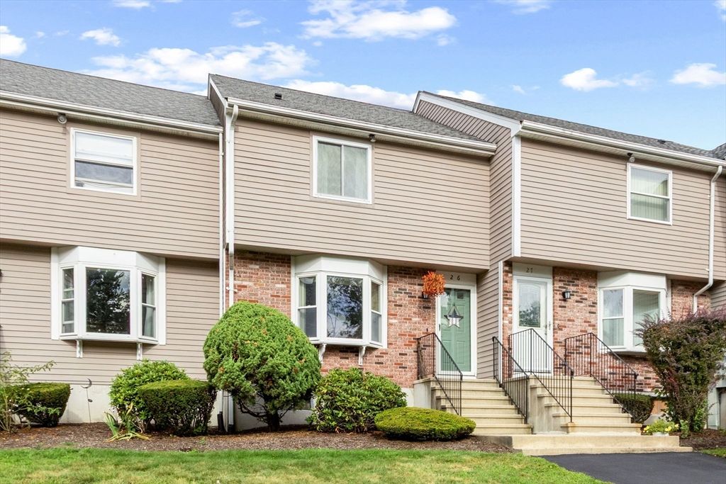 55 Leedham St 2-6, Attleboro, MA 02703