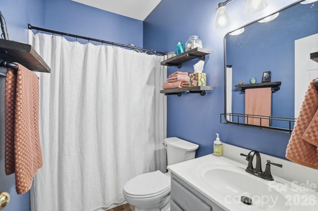 125 N Wendover Trace, Mooresville, NC 28117