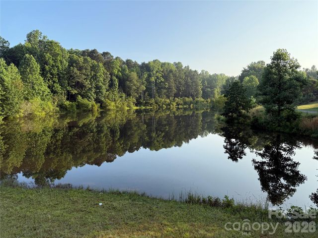 125 N Wendover Trace, Mooresville, NC 28117