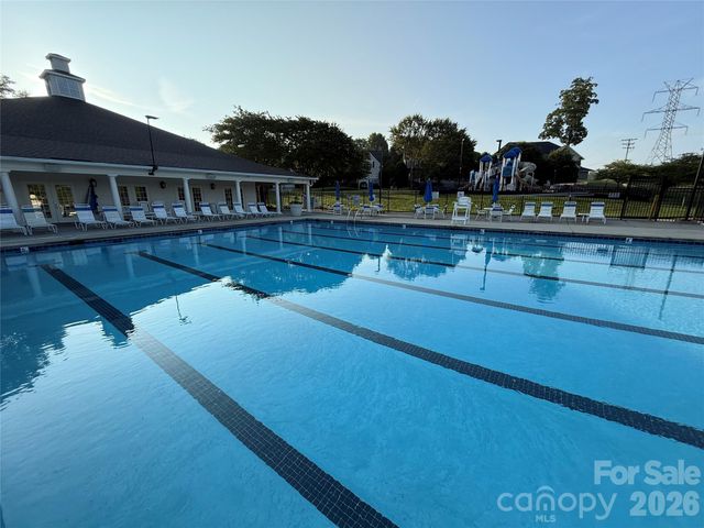 125 N Wendover Trace, Mooresville, NC 28117