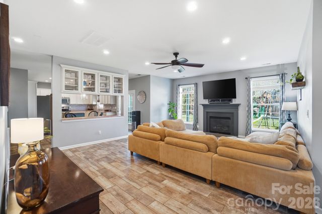 125 N Wendover Trace, Mooresville, NC 28117