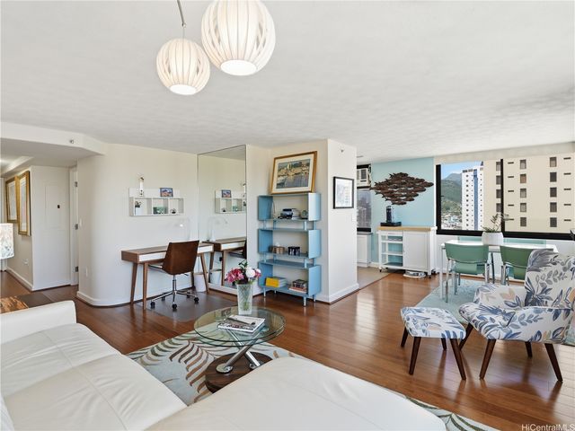 343 Hobron Street 3302, Honolulu, HI 96815