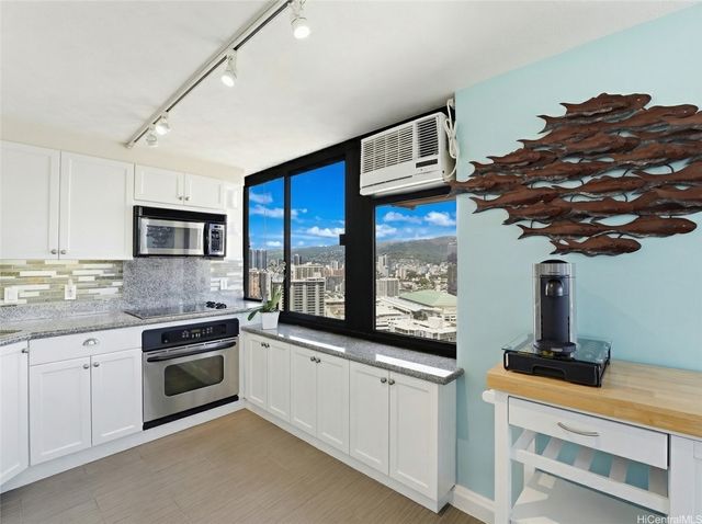 343 Hobron Street 3302, Honolulu, HI 96815