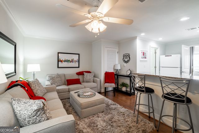 250 W Broad Street 708, Athens, GA 30601