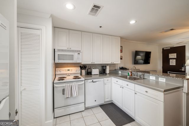 250 W Broad Street 708, Athens, GA 30601