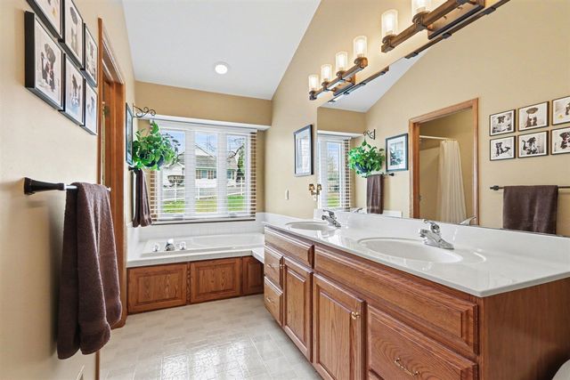 11 Santalina Trail, Battle Creek, MI 49014