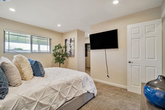 28028 Petrina Ct., Hayward, CA 94545